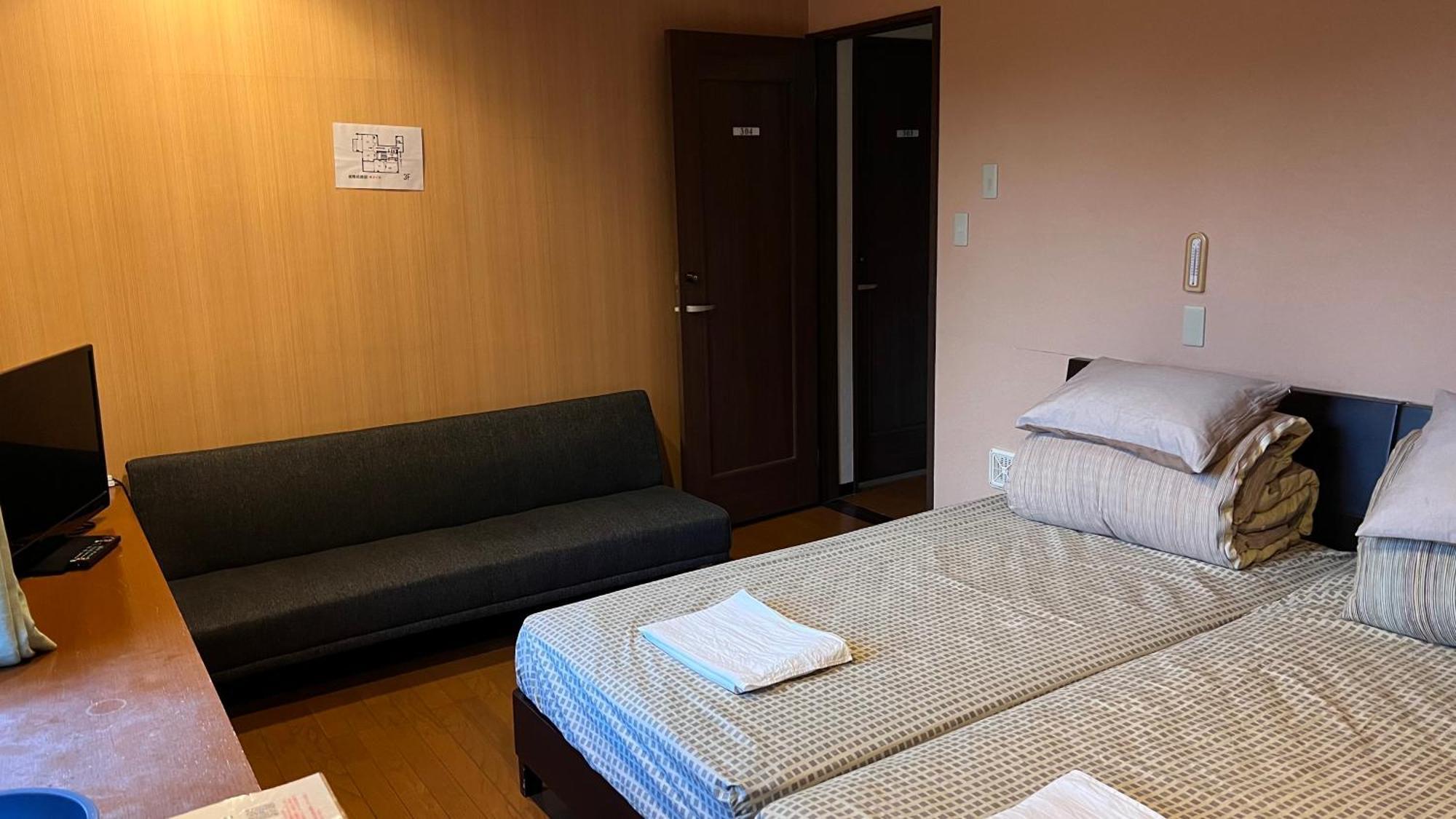 Atami Onsen Guest House Megumi Buitenkant foto